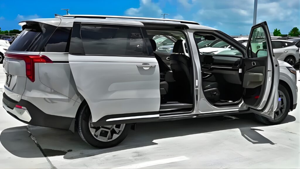 2026 Kia Carnival Review: Premium Interiors, Turbo Hybrid Power, and Smart Features